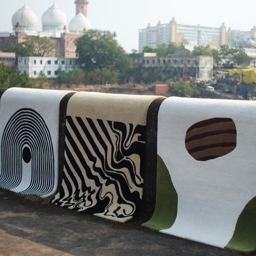 bhadohi_rug_display_image-1