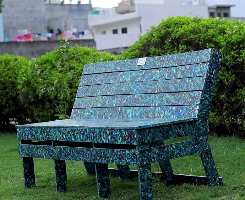 Recycled-Plastic-bench-4c23
