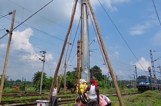 Simplex Electricals high mast area lighting railway yard